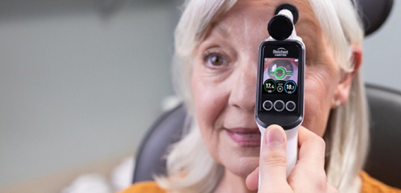 Neues Tono-Vera Tonometer mit ActiView Positioning System (Foto: AMETEK-Reichert)